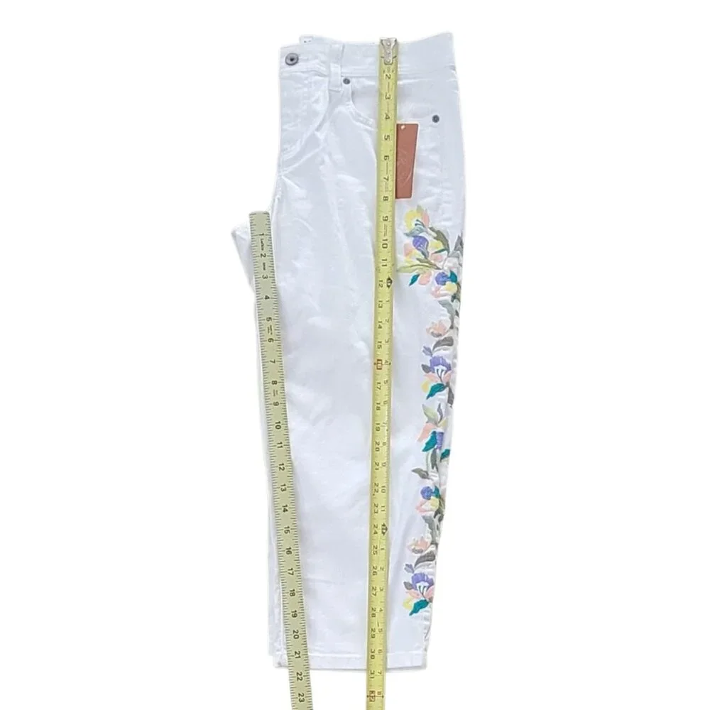 Embroidered Boho Crisp White Denim Cropped Jeans Modern Fit NEW NWT